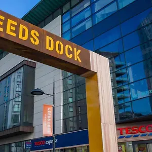 Apartment Modern Leeds Dock &free Secure Parking! United Kingdom